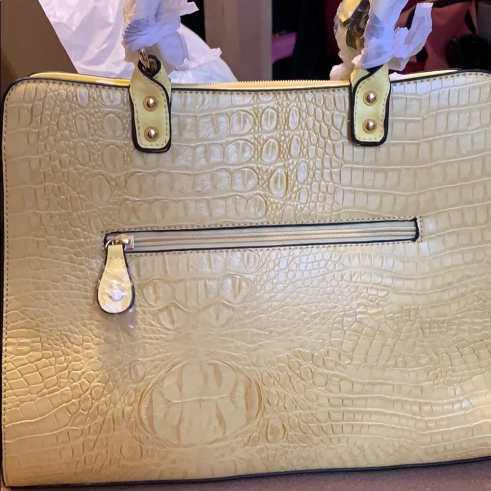 Isabelle handbag - Picture 2 of 4